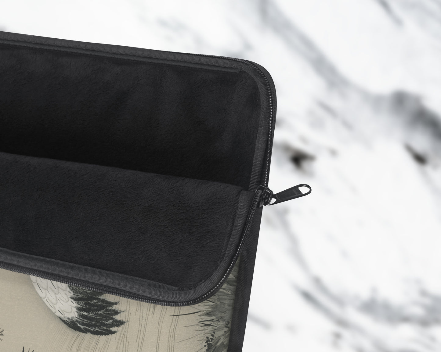 Kano Motonobu - A Traditional Portrait of a Beautiful Japanese Crane laptop sleeve