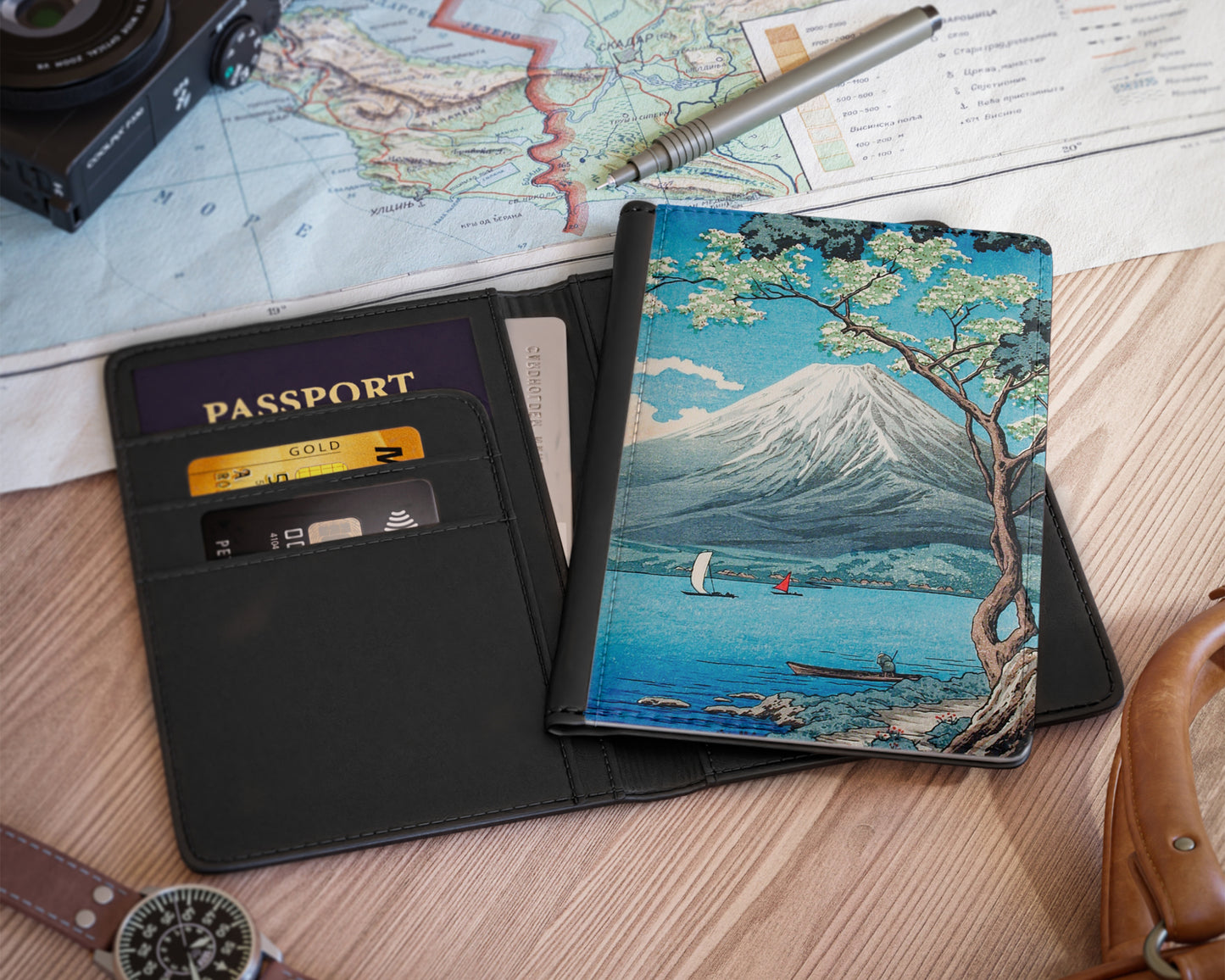 Hiroaki Takahashi - Mount Fuji from Lake Yamanaka passport cover